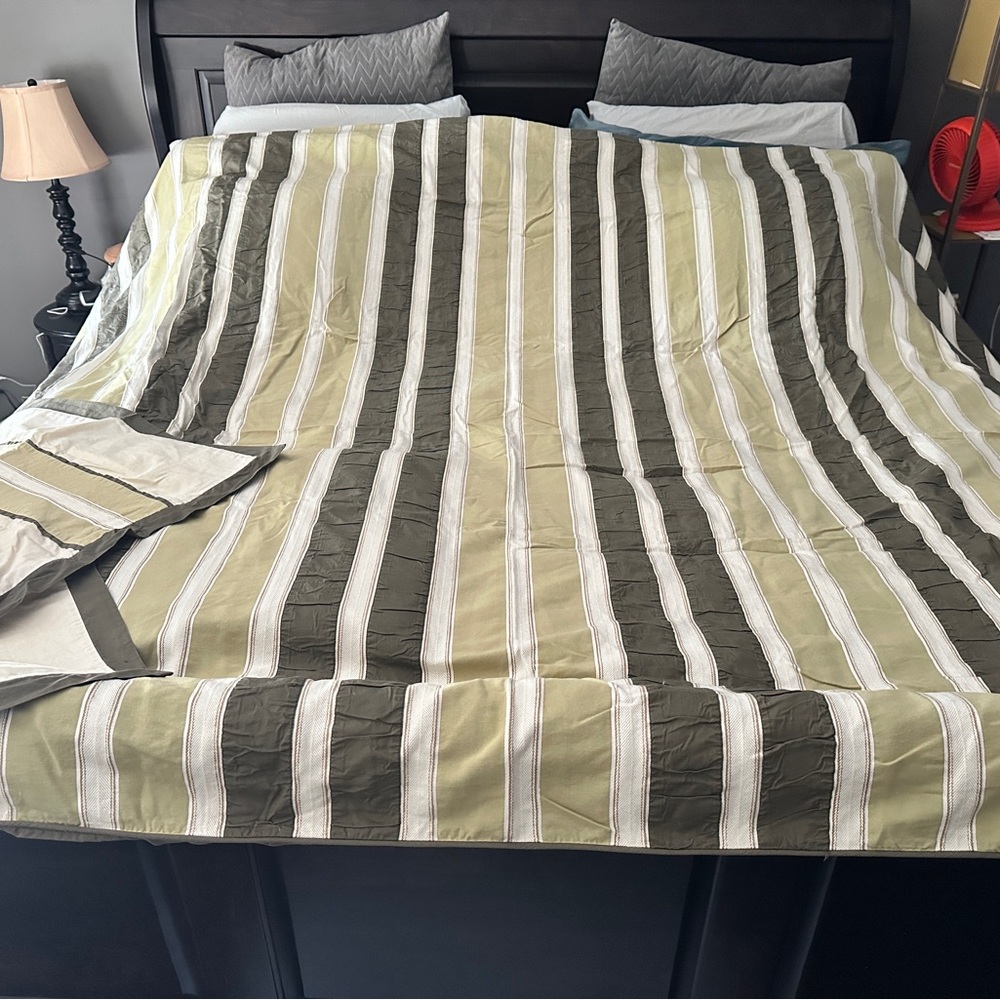 Duvet and Sheets! Nautica Olive and Taupe Striped Duvet and Matching Sheet Set
